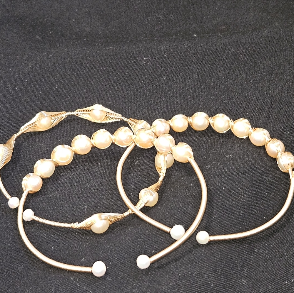 Elegant Pearl and Gold Wire Stackable Bracelet - Picture 3 of 3